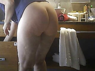 Mature Mom With Big Ass In Bathroom