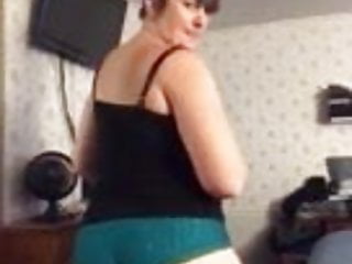 Ginormous ass jiggling in underpants