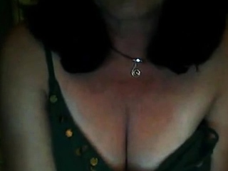 British MILF Masturbates on Webcam Solo