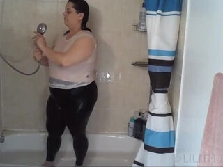 'BBW Showers In White Tank Top'