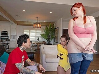 Small Hands, Abigaiil Morris And Aubree Valentine In Chubby Babes And 3s
