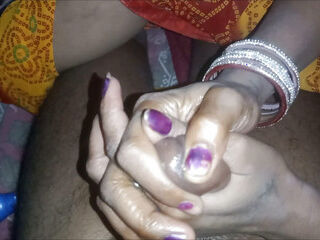 Desi Bhabhi Blowjoob With Faking Desi Style Indian Village Husband Wife Lund Chusnai And Cum Drink. My Wife's Aunty Handjob