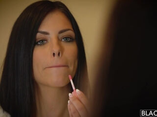 MILF gets 3 BBCs at the same time