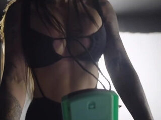 Incredible gym sex with an astonishing MILF