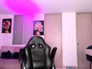 Chubby milf strip show her big boobs webcam