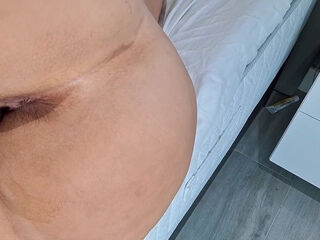 Brazen Stepson Explores the Depths of His Stepmother's Firm Ass First Thing in the Morning