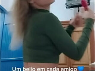 Quer comer minha bucetinha? Me siga no tok tik jugremista23041