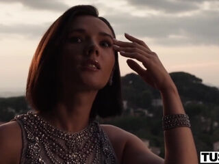 Top-notch babes provide awesome angles in spectacular massive DP orgy