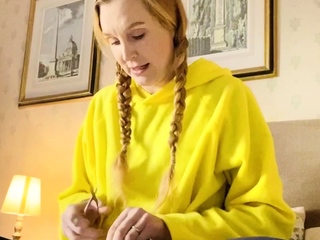 Redhead milf in sexy lingerie giving head