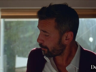 Horny babe gets her pussy fucked on the bed