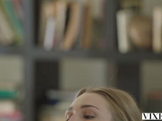 Young blonde gets her best experience from a mature muff diver