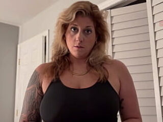 Caught with stepMom&#039_s nudes