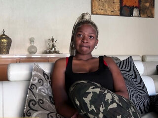 Thick Ebony MILF did work on her casting